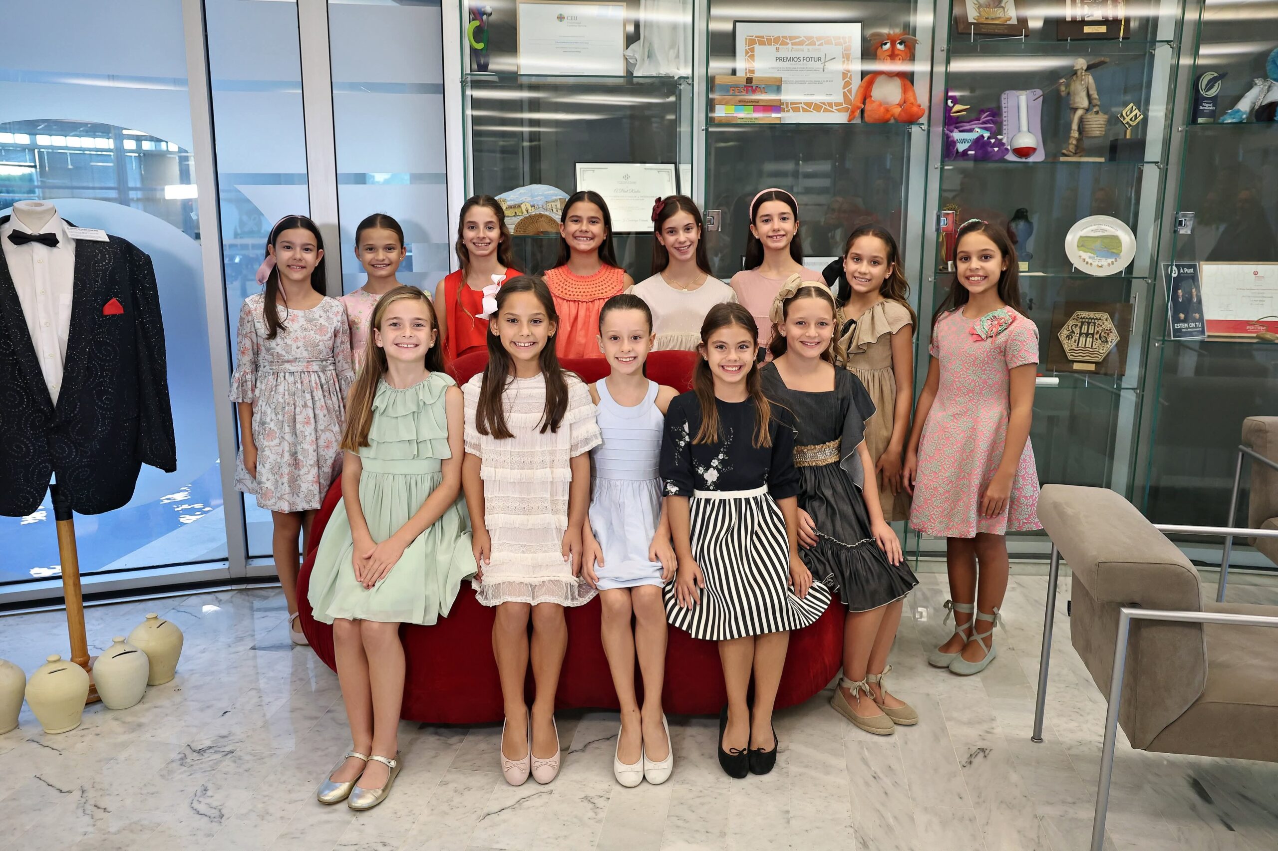 📺 Las candidatas infantiles visitan A punt.
