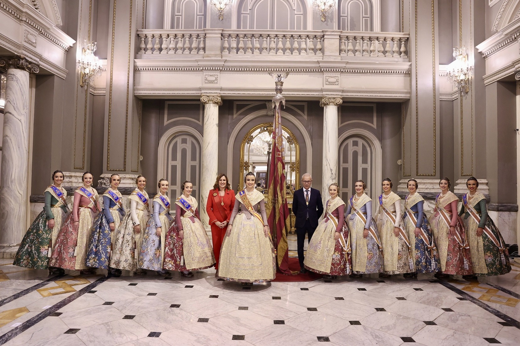 💙💛❤️ Valencia celebra el 9 d’Octubre.
