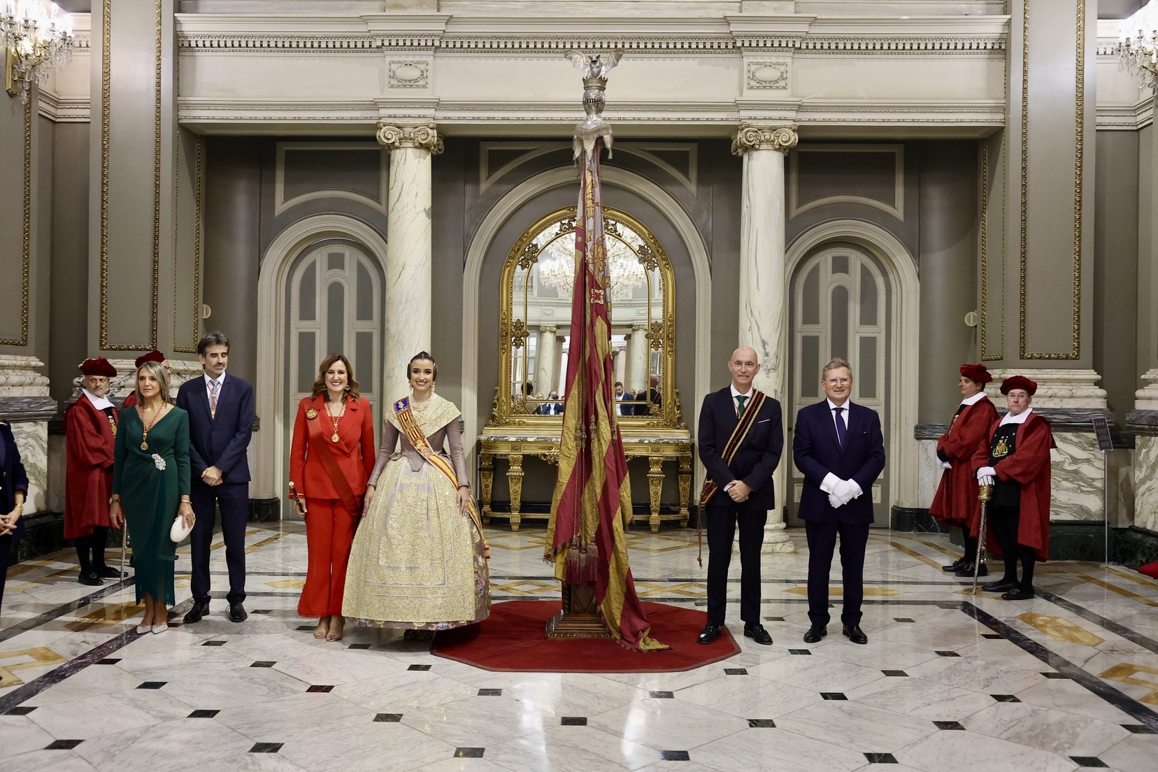 💙💛❤️ Valencia celebra el 9 d’Octubre.