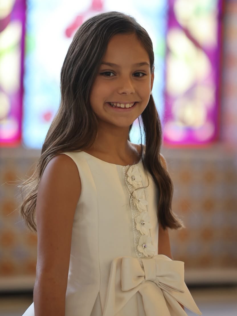 ✨Las candidatas infantiles asisten al palacio de la exposición.