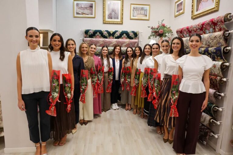 🪡 Toma de medidas del segundo traje oficial.