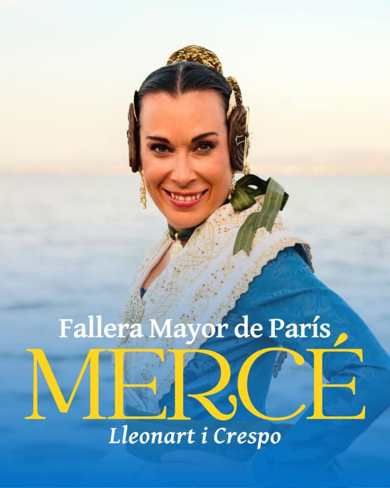 🔹Fallera Mayor de la Casa Valenciana de Paris.